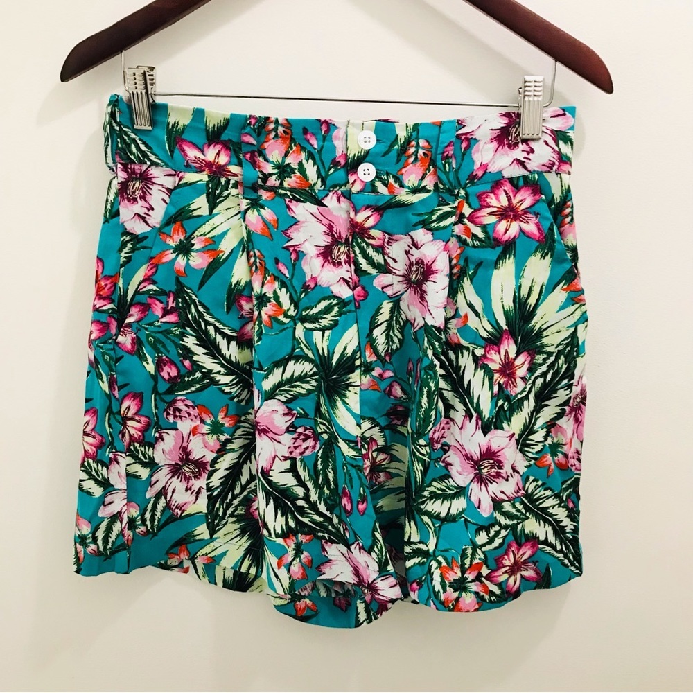 NWT Walter Baker Jasmine Shorts large Amazon Tropic floral green - Picture 2 of 11